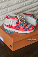Load image into Gallery viewer, Maverick Fringe Shoes