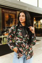 Load image into Gallery viewer, Brushy Pop Top
