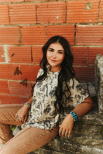 Load image into Gallery viewer, Doodle Dan Top
