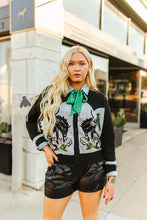 Load image into Gallery viewer, Top Notch Top
