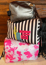 Load image into Gallery viewer, Blame My Roots Bag
