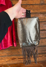 Load image into Gallery viewer, Pearl Packin’ Bag
